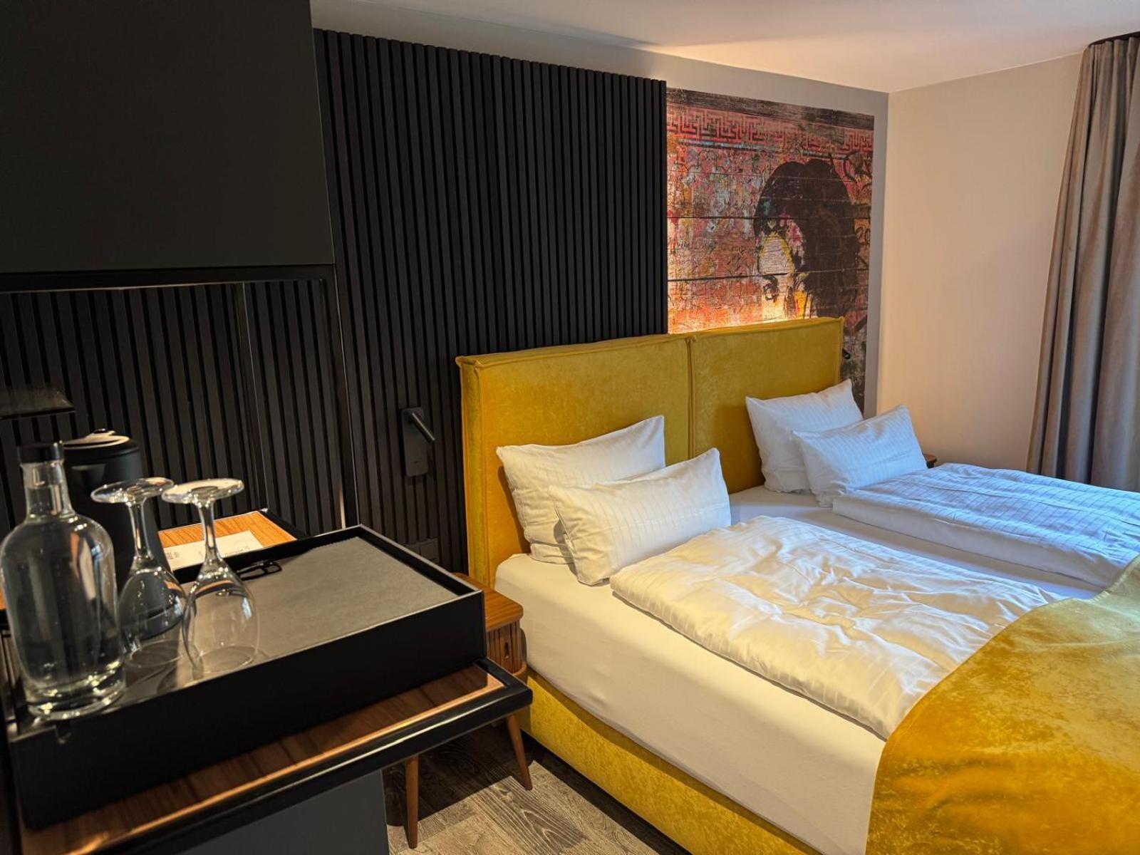 Reinhardts Hotel Бухен Экстерьер фото